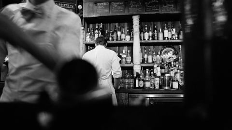 Lei da Gorjeta: como o restaurante deve repassar o serviço à equipe