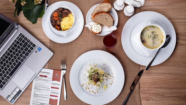 Giro de mesa: como calcular e atender mais clientes