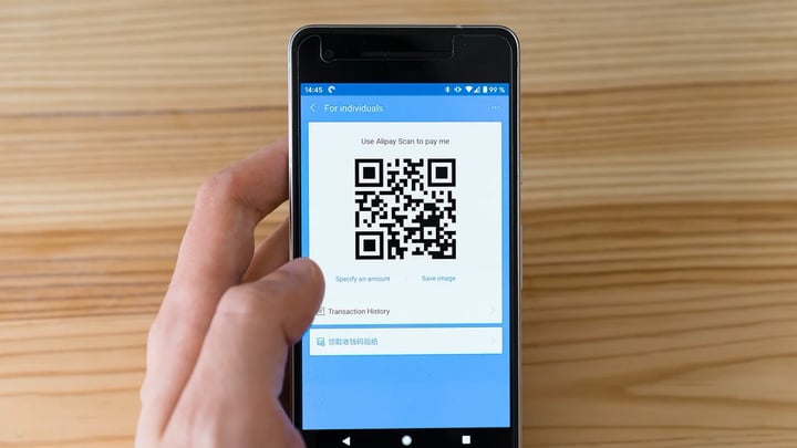 Cardápio digital com QR Code na mesa: vale a pena?